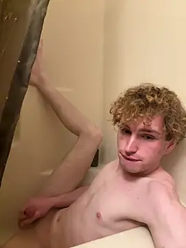 Snapshot of CreamyAustin chatting on January 2026 08:01:02 PM CreamyAustin online show from January 2026 08:01:02 PM