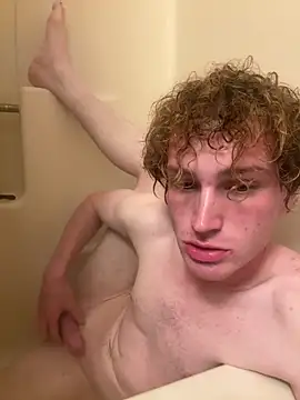 CreamyAustin online show from April 2026 01:36:02 AM