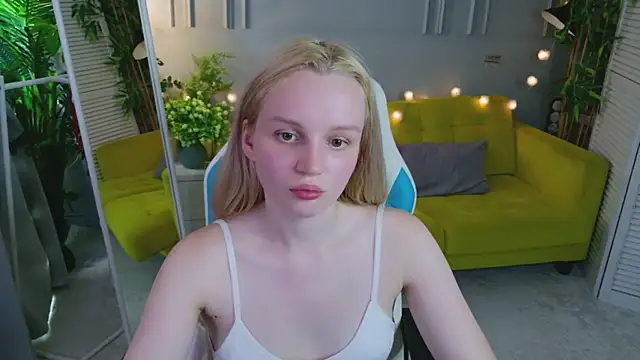 Beatrica Klein online show from July 2026 01:58:01 PM