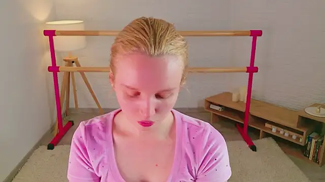 Beatrica Klein online show from July 2026 05:43:02 AM
