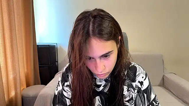 Snapshot of AliceKolltt chatting on September 2025 09:11:02 AM AliceKolltt online show from September 2025 09:11:02 AM