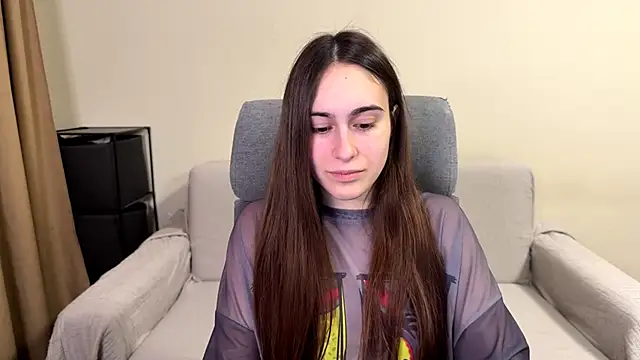 Snapshot of AliceKolltt chatting on April 2026 07:11:02 PM AliceKolltt online show from April 2026 07:11:02 PM