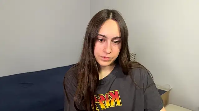 AliceKolltt online show from May 2026 09:12:01 PM