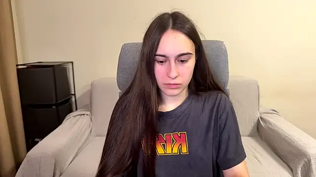 AliceKolltt online show from June 2026 09:31:01 PM