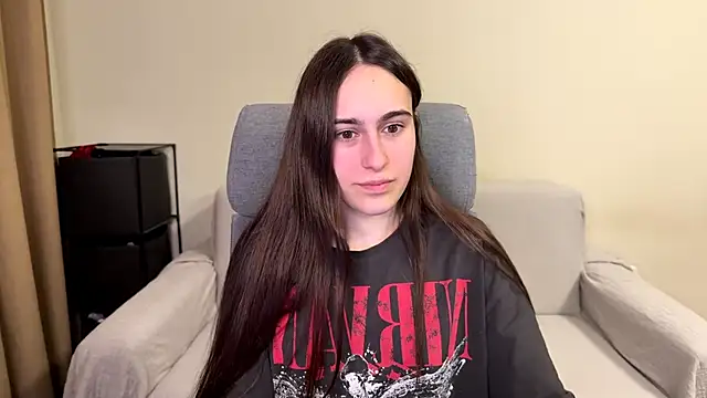 AliceKolltt online show from June 2026 08:48:02 PM
