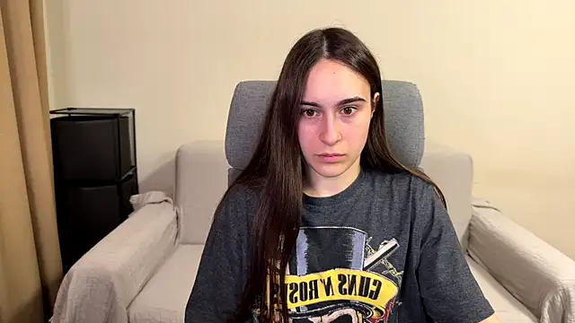 AliceKolltt online show from June 2026 08:42:01 PM