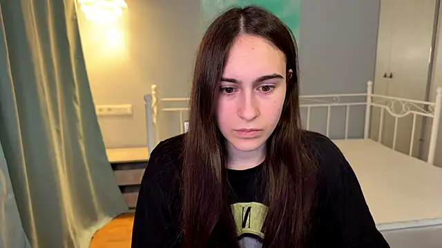 AliceKolltt online show from June 2026 11:46:01 PM