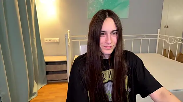 AliceKolltt online show from June 2026 02:24:02 AM