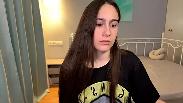 AliceKolltt online show from June 2026 08:55:02 PM
