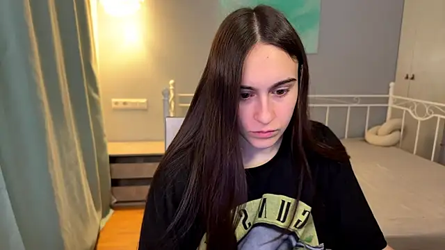 AliceKolltt online show from June 2026 08:55:02 PM