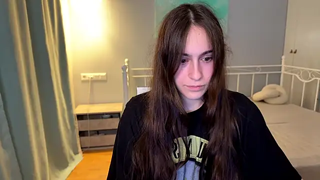 AliceKolltt online show from June 2026 08:31:01 PM