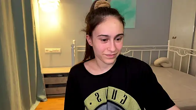 AliceKolltt online show from July 2026 08:26:01 PM