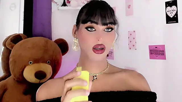 Snapshot of amal_baddell chatting on May 2026 07:14:01 AM amal baddell online show from May 2026 07:14:01 AM