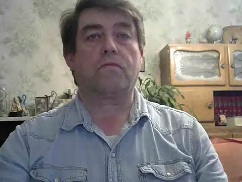 sympatrique online show from December 2024 05:04:01 PM