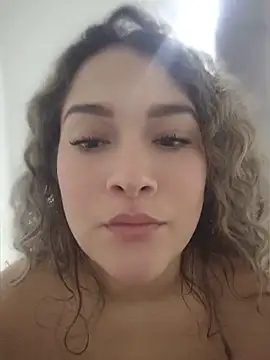 Sara smiiith211 online show from April 2026 03:03:01 PM