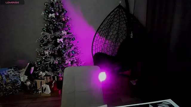 Snapshot of lily_williamss chatting on November 2025 12:10:02 AM lily williamss online show from November 2025 12:10:02 AM