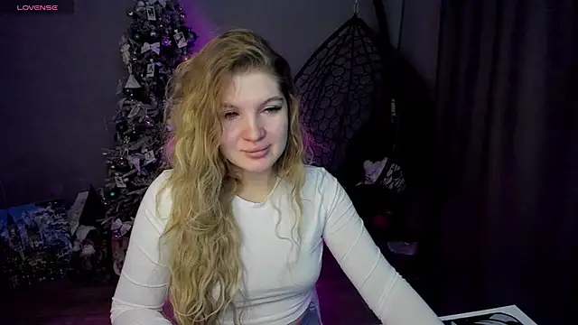 Snapshot of lily_williamss chatting on December 2025 12:04:01 AM lily williamss online show from December 2025 12:04:01 AM