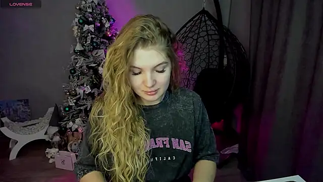 Snapshot of lily_williamss chatting on January 2026 12:12:02 AM lily williamss online show from January 2026 12:12:02 AM