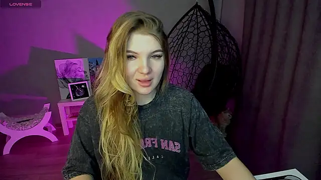 Snapshot of lily_williamss chatting on February 2026 12:20:02 AM lily williamss online show from February 2026 12:20:02 AM