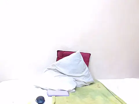 Xoli 11 online show from October 2025 06:30:01 PM