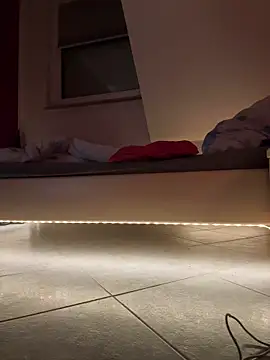 Bennyben8604 online show from December 2024 09:57:01 PM