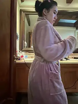 Amelia Rouse online show from January 2025 07:44:02 PM