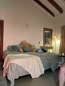 Amelia Rouse online show from February 2026 09:35:01 PM