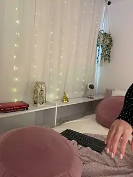 Amelia Rouse online show from June 2026 08:46:01 PM