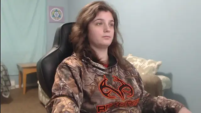 TreeJeanne online show from December 2024 07:14:02 PM