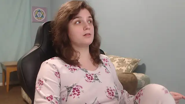 TreeJeanne online show from December 2024 02:51:01 AM