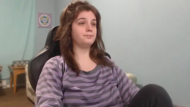 TreeJeanne online show from February 2025 12:52:02 PM