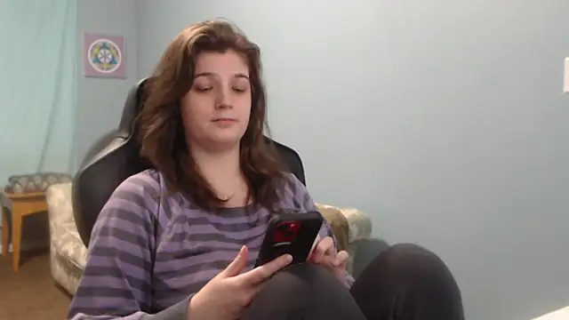 TreeJeanne online show from February 2025 03:59:01 PM