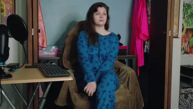 TreeJeanne online show from September 2025 09:48:02 PM