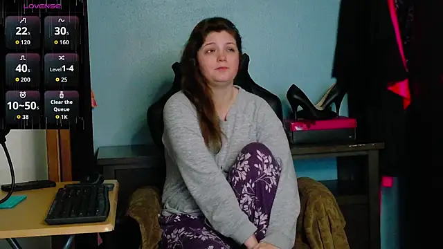 TreeJeanne online show from October 2025 12:30:02 AM