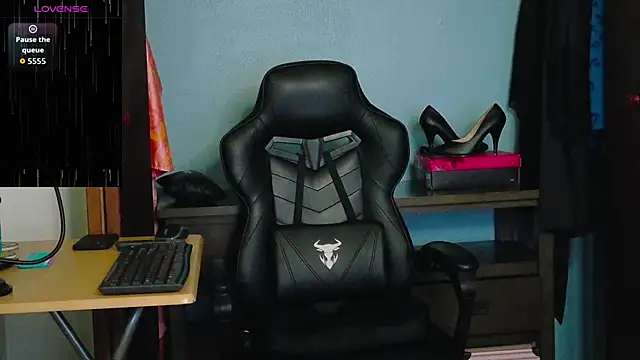 TreeJeanne online show from October 2025 04:50:01 PM