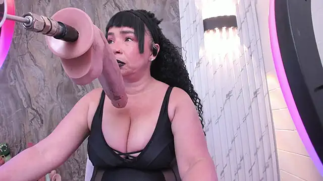 annie wigg online show from November 2025 03:27:01 AM