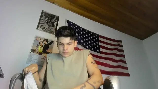 Snapshot of charlie_hotxxx chatting on November 2025 02:34:02 AM charlie hotxxx online show from November 2025 02:34:02 AM