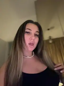 Snapshot of babyyboomm chatting on February 2025 10:21:01 PM babyyboomm online show from February 2025 10:21:01 PM