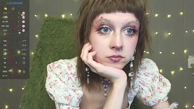 Snapshot of kortny_yo chatting on January 2025 10:23:02 AM kortny yo online show from January 2025 10:23:02 AM