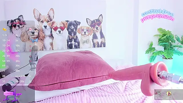 ashley nicoll online show from October 2025 01:34:02 PM