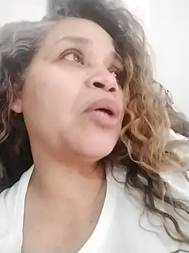 Snapshot of Alma_Sexyy chatting on December 2025 07:45:02 PM Alma Sexyy online show from December 2025 07:45:02 PM