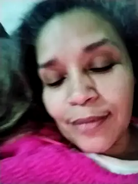 Snapshot of Alma_Sexyy chatting on December 2025 11:22:01 PM Alma Sexyy online show from December 2025 11:22:01 PM