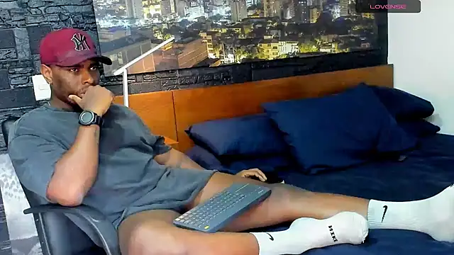thomas santtos1 online show from February 2025 07:54:02 PM