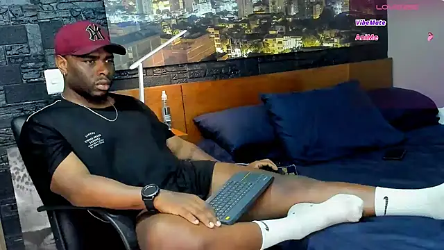 thomas santtos1 online show from March 2025 10:10:01 PM