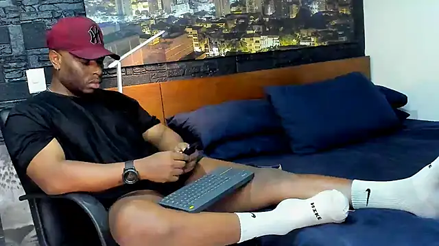 thomas santtos1 online show from March 2025 08:42:02 PM