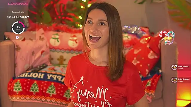 Snapshot of JuliaRichard chatting on December 2024 12:38:01 PM JuliaRichard online show from December 2024 12:38:01 PM