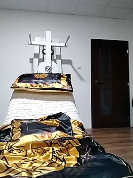 Tinuus online show from March 2025 06:33:01 PM