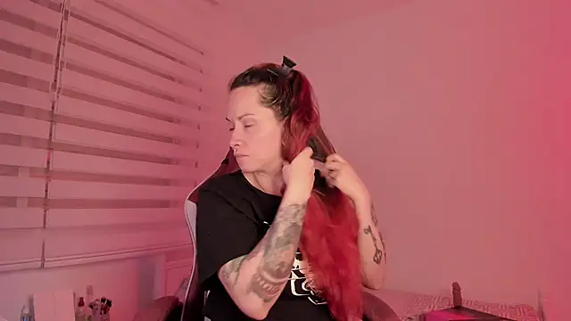 Domina Deivis online show from February 2025 05:12:02 AM