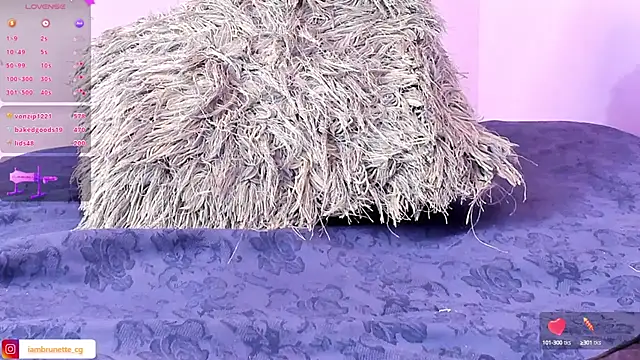 Snapshot of billiee_brunette chatting on March 2025 06:46:02 AM billiee brunette online show from March 2025 06:46:02 AM