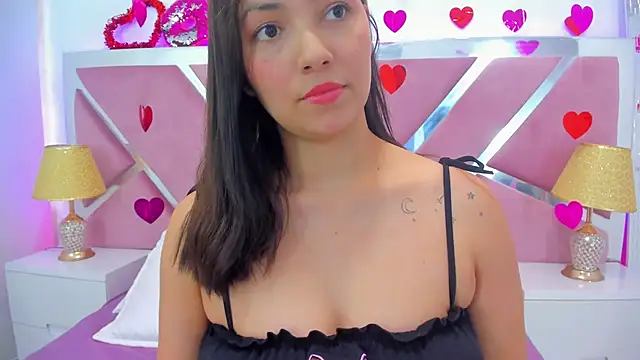 Snapshot of NinnaVous chatting on March 2025 08:00:01 PM NinnaVous online show from March 2025 08:00:01 PM